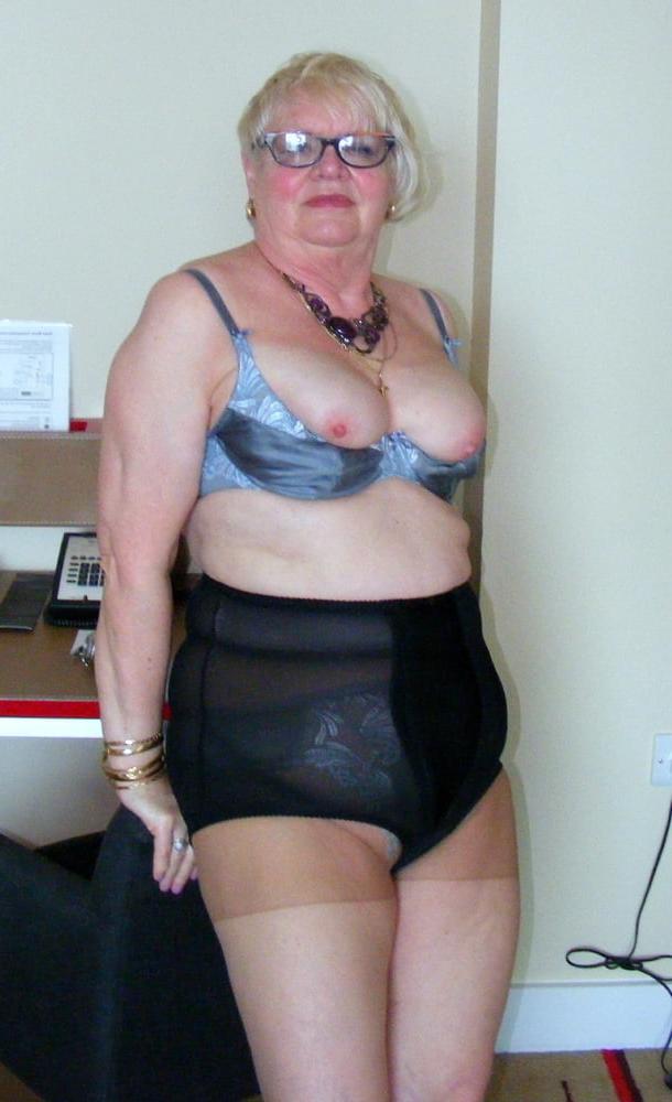 25P The Milf Mature and Gilfs Collection 244