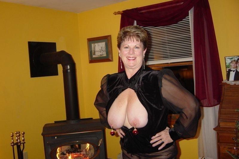 25P Sexy milf