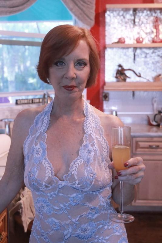 25P Sexy Milfs 4 - Iforgot420