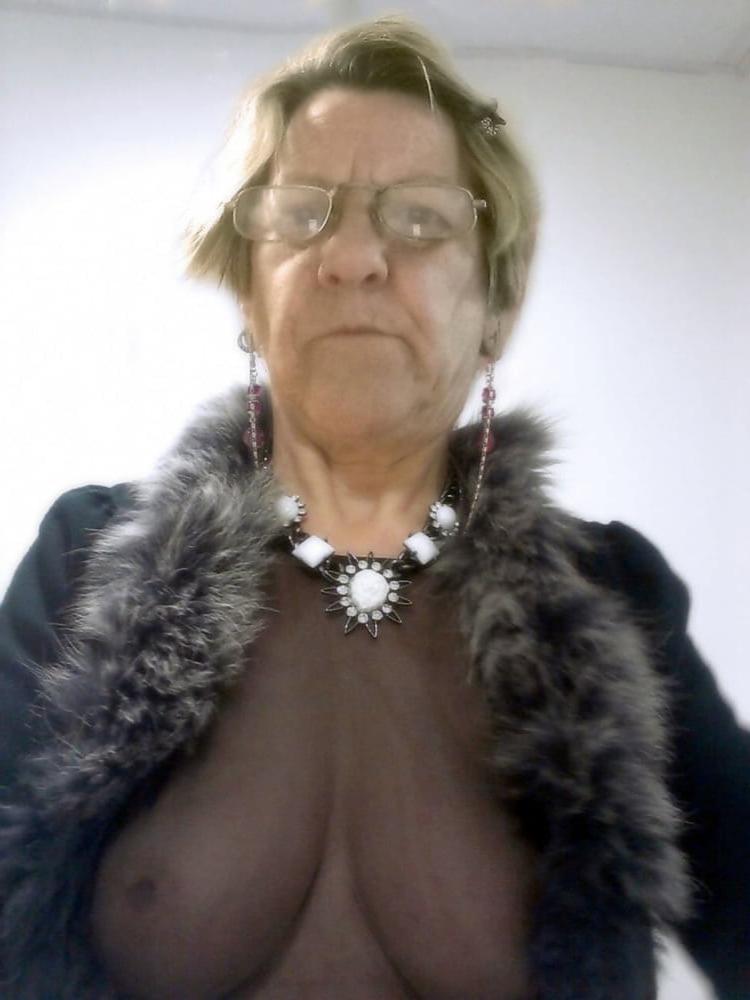 25P The Milf Mature and Gilfs Collection 260