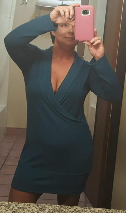 22P Beautiful and Busty MILFs 16