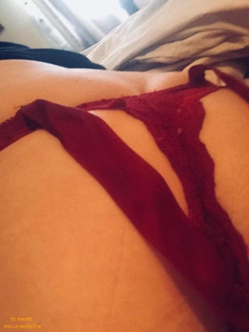 25P Amateur Wives - 4