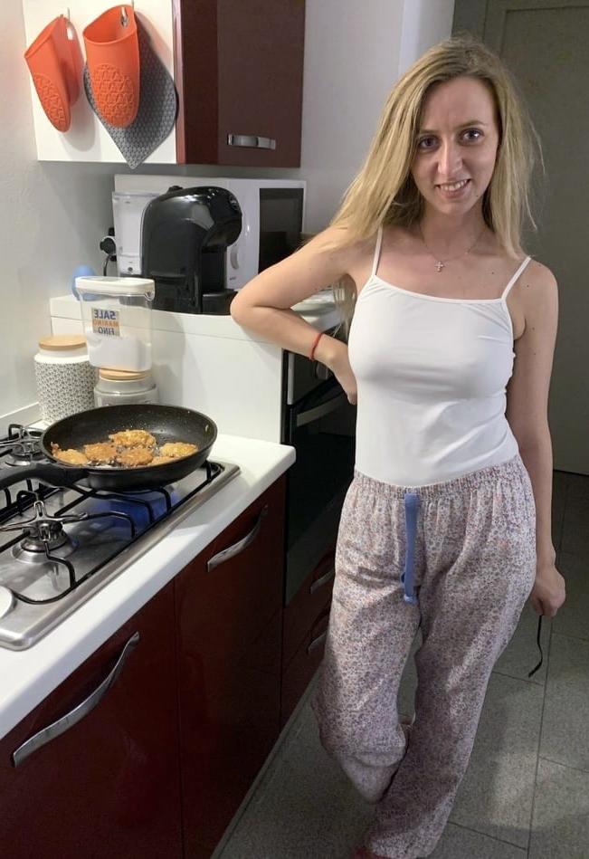 25P Beautiful MILFs 18