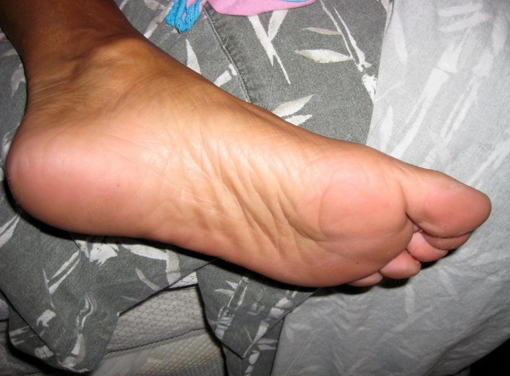 25P sexy skinny milf 6
