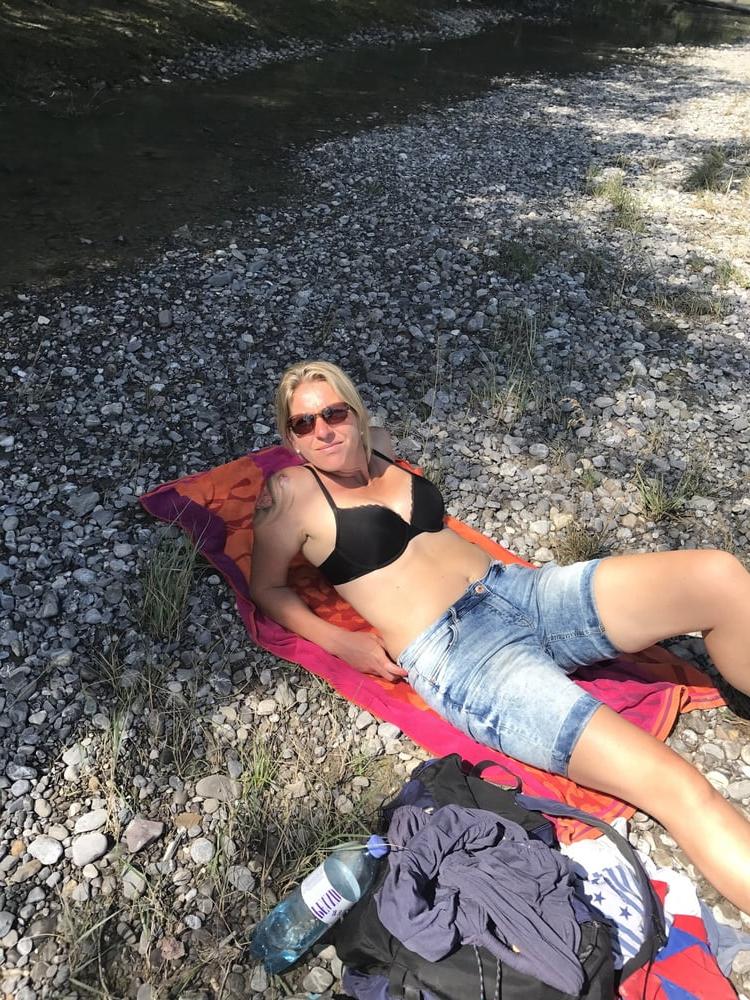 25P 147 hot milf