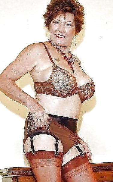 25P The Milf Mature and Gilfs Collection 133
