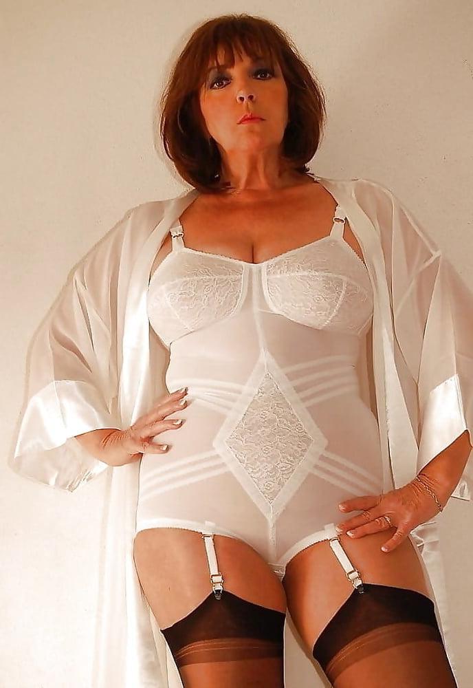 25P The Milf Mature and Gilfs Collection 118