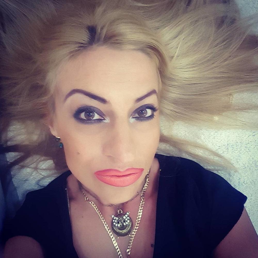 25P Serbian MILFs and Matures vol.131