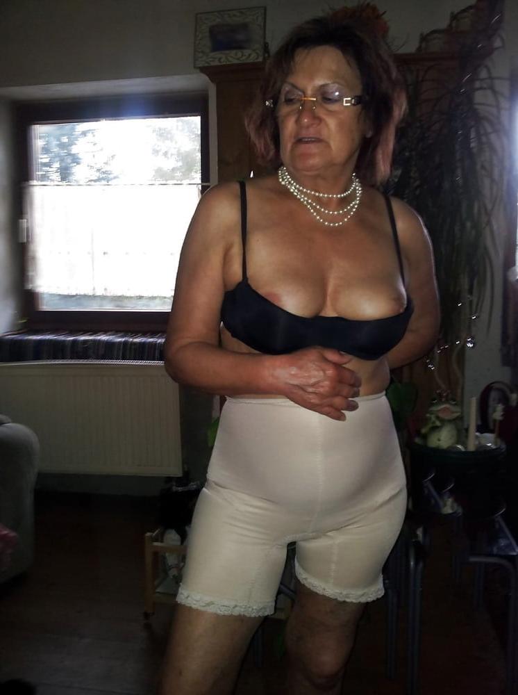 25P The Milf Mature and Gilfs Collection 61