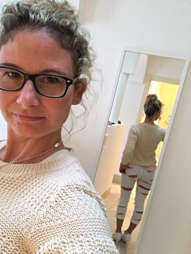 25P Beautiful and Busty MILFs 12