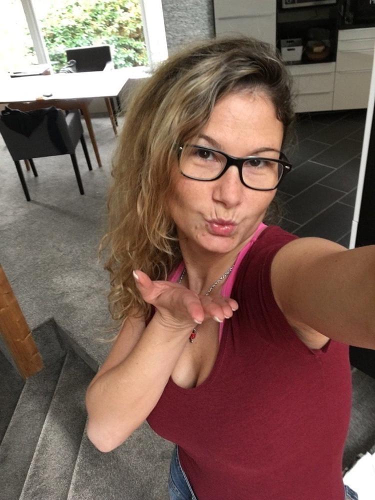 25P Beautiful and Busty MILFs 12