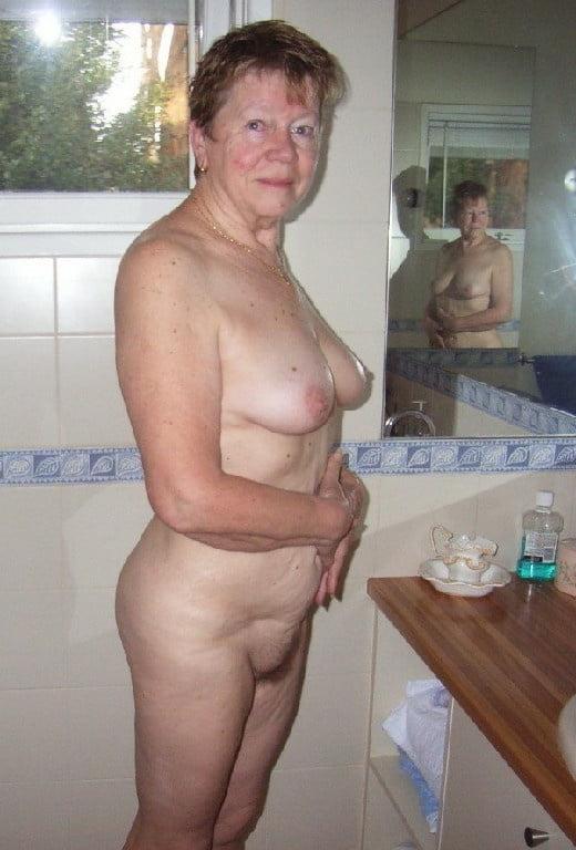24P Die MILF Mature and Gilfs Collection 141