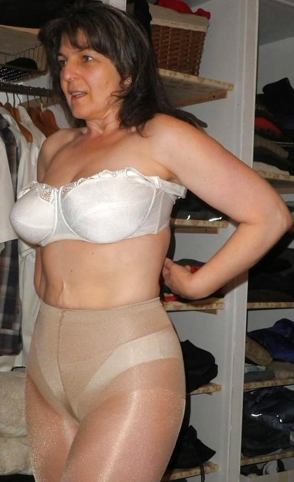24P The Milf Mature and Gilfs Collection 163