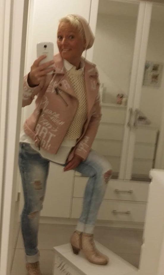 25P Dream Milf Granny 219