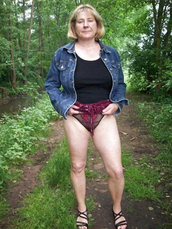 25P The Milf Mature and Gilfs Collection 126