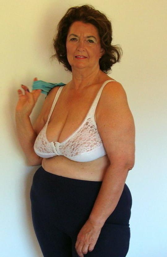 25P The Milf Mature and Gilfs Collection 148