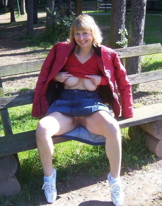 25P MILF Wives 111