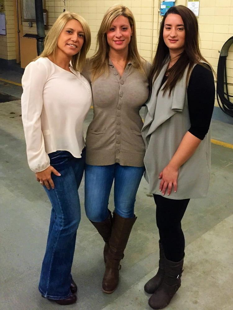 20P Which Milf Would you Pick 2? Comments.