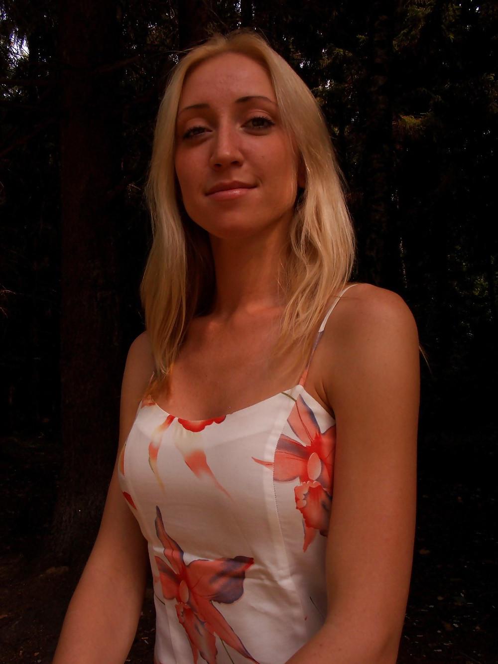 25P HOT AMATEUR TEEN 08