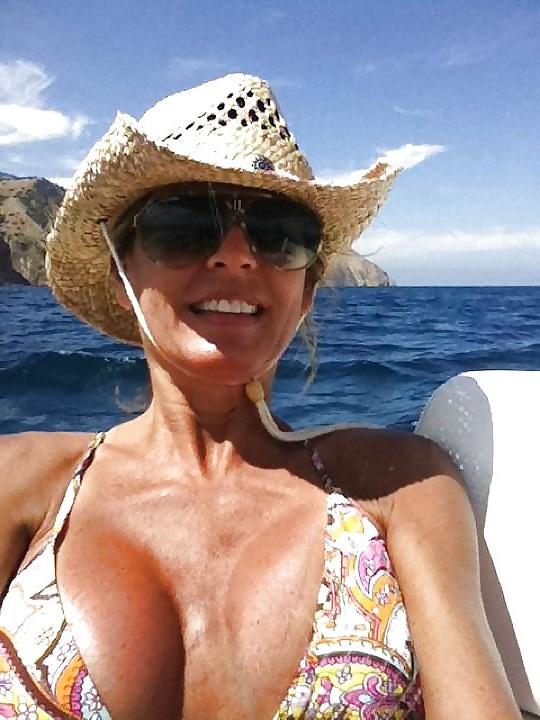 19P Best of MILF friends on xHamster