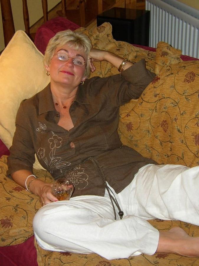 25P Verschiedene sexy MILFs 2