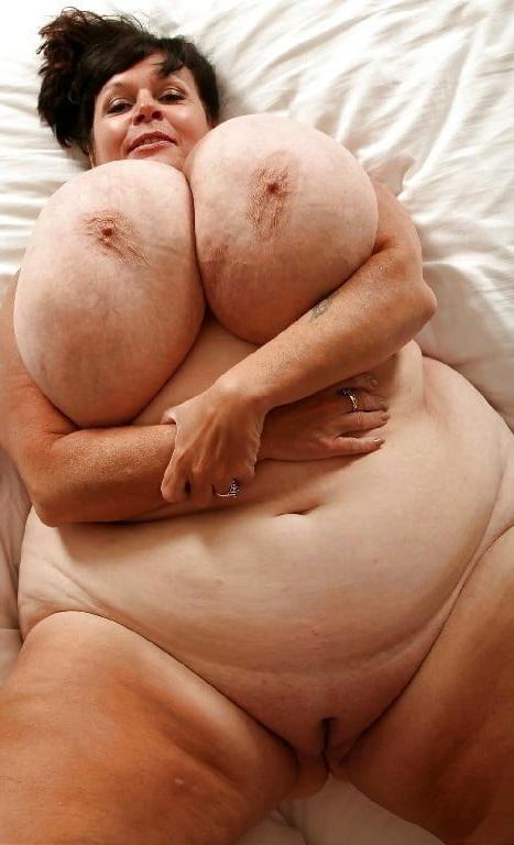 25P Die MILF Mature and Gilfs Collection 115