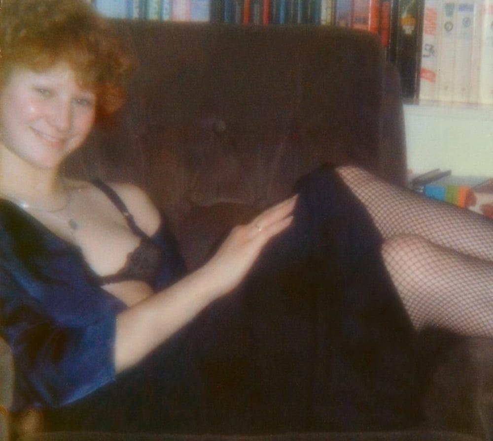 25P UK MILF early 1990's