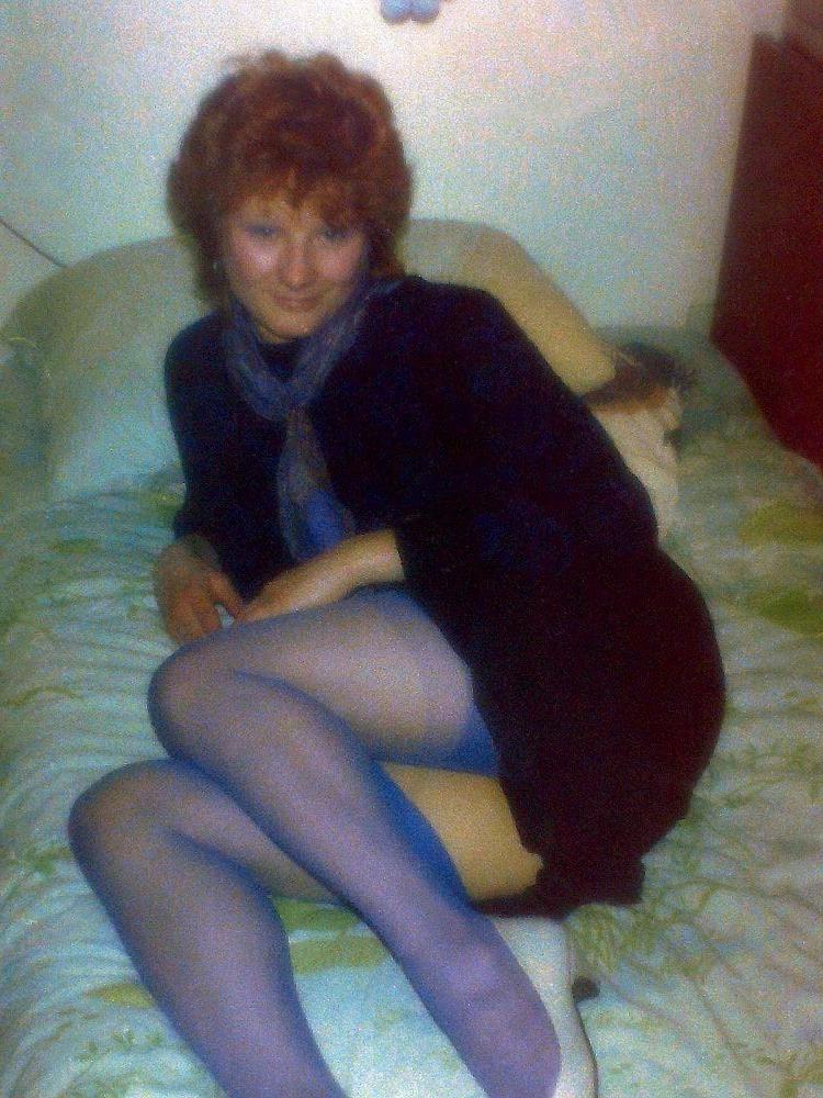 25P UK MILF early 1990's