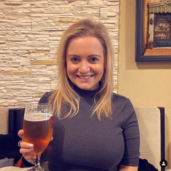 25P Schöne und vollbusige MILFs 12