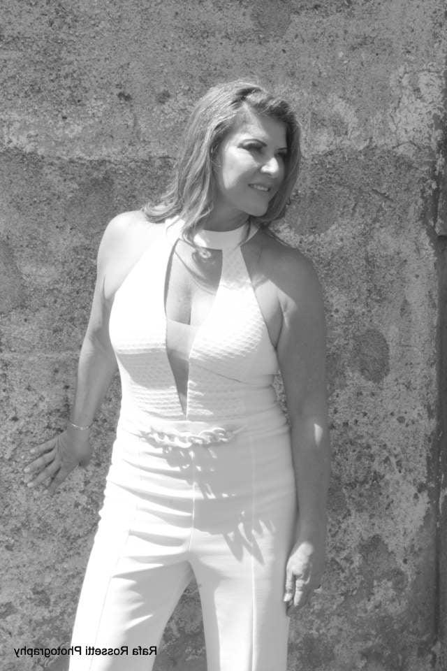 25P BRAZILIAN MILF