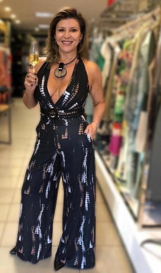 25P BRAZILIAN MILF