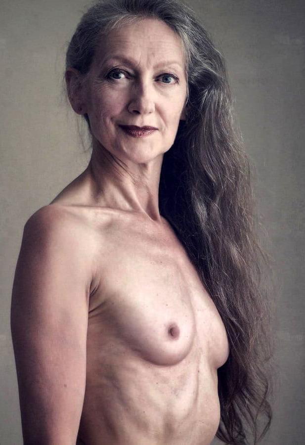 20P MILF mature femme d'experience 38