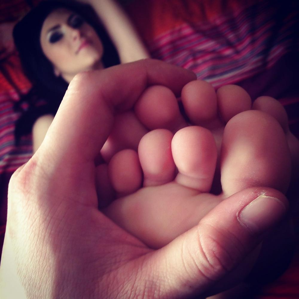 25P Awesome Amateur Teen Feet Part XXI