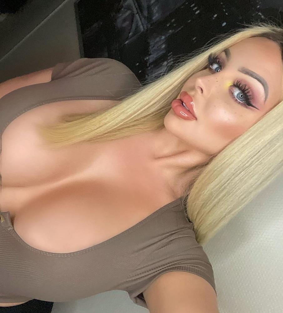 25P The Beauty of Milfs (30+) VII