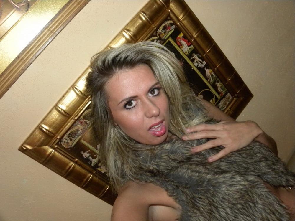 25P Hot milf