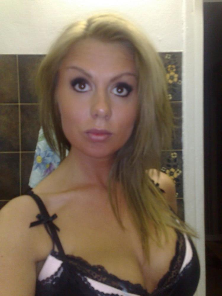 25P Hot milf