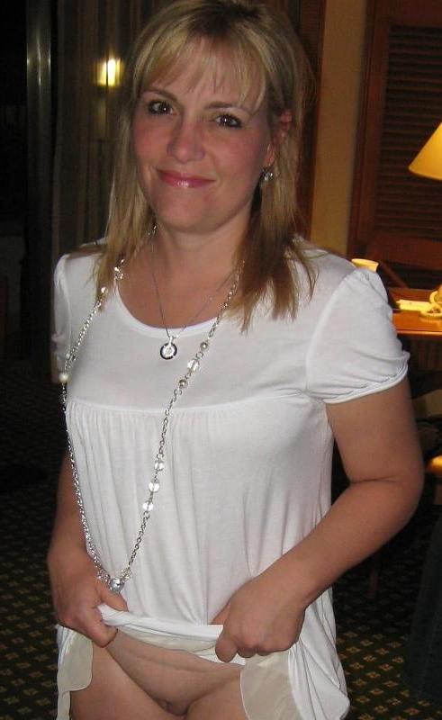 25P Moms Milfs n Mature Sluts 25