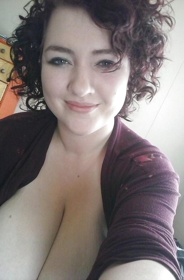 25P Beautiful and Busty MILFs 8