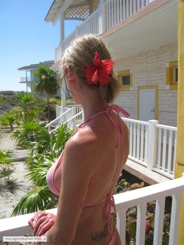 24P Amateru MILF 2