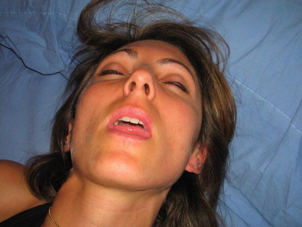 25P Women Need Exposure 898 - French MILF