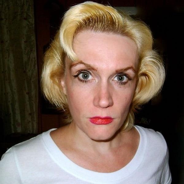25P Milf Lucinda 2