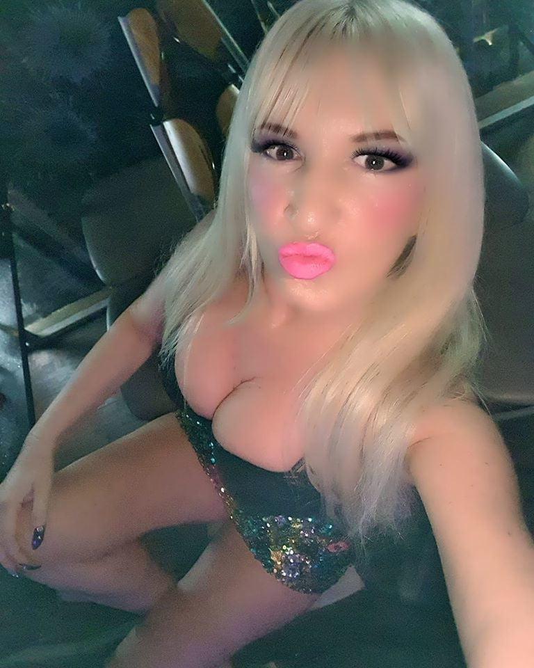 25P Greek Slutty MILF from Social Media : M.X. vol 2