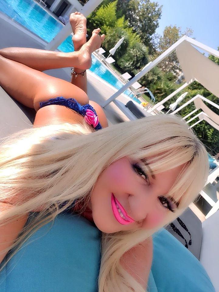 25P Greek Slutty MILF from Social Media : M.X. vol 2