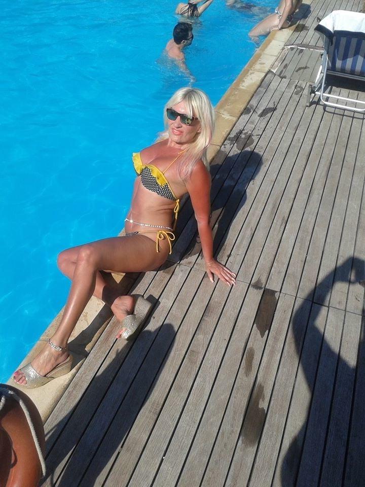 25P Greek Slutty MILF from Social Media : M.X. vol 2