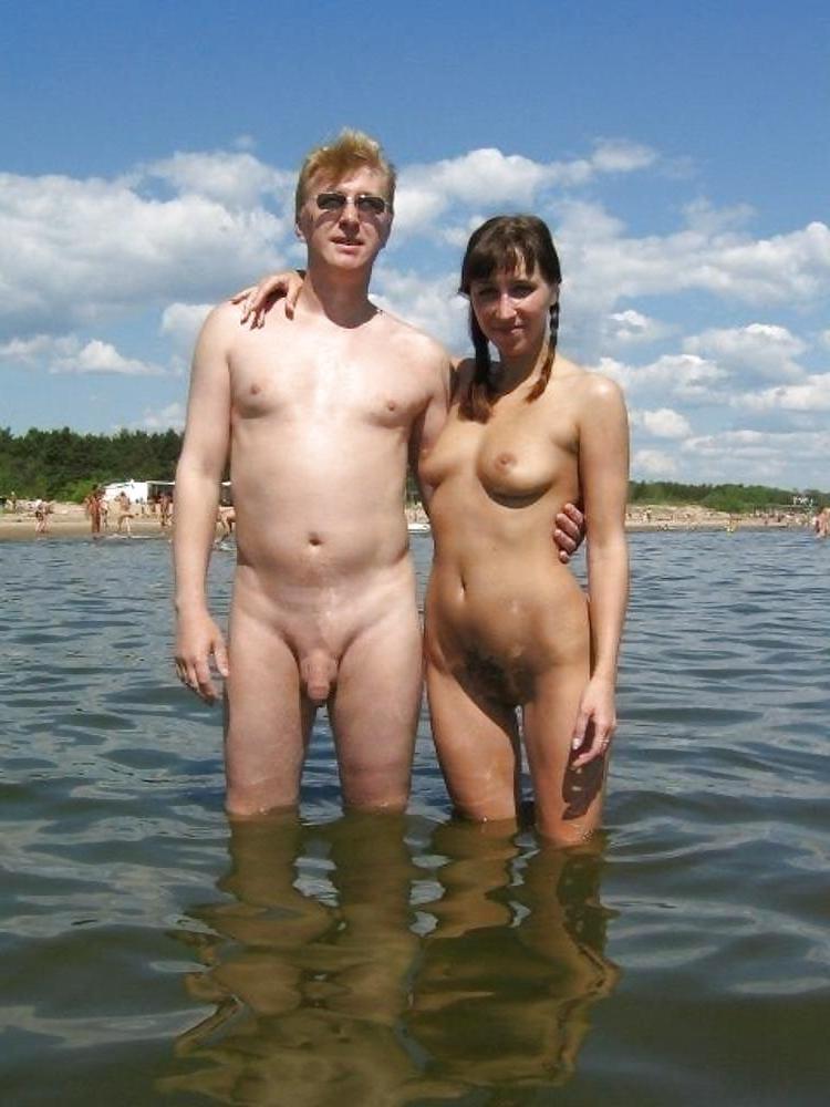 20P Naked couple 50.