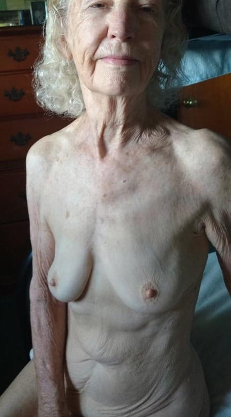 20P MILF mature femme d'experience 37