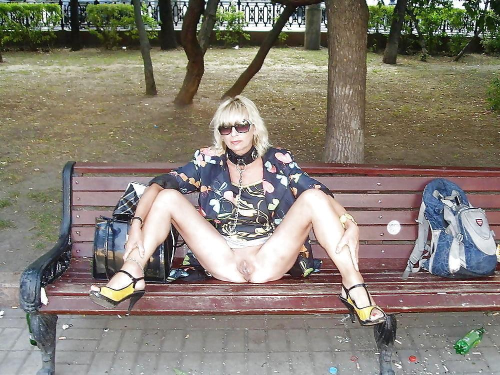 25P Public MILFs 06