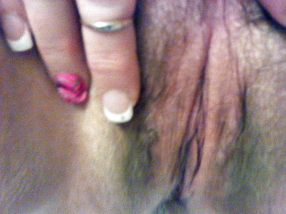 11P Sexy MILF