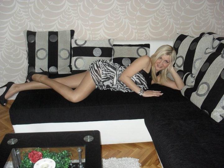 25P Hot blonde milfs ultra-fuckable sh#tter (no nudity)