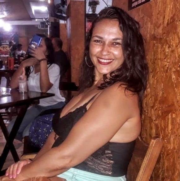 6P Another friends's mom - Is she a MILF?